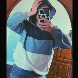 • American Eagle Block Sweatshirt •